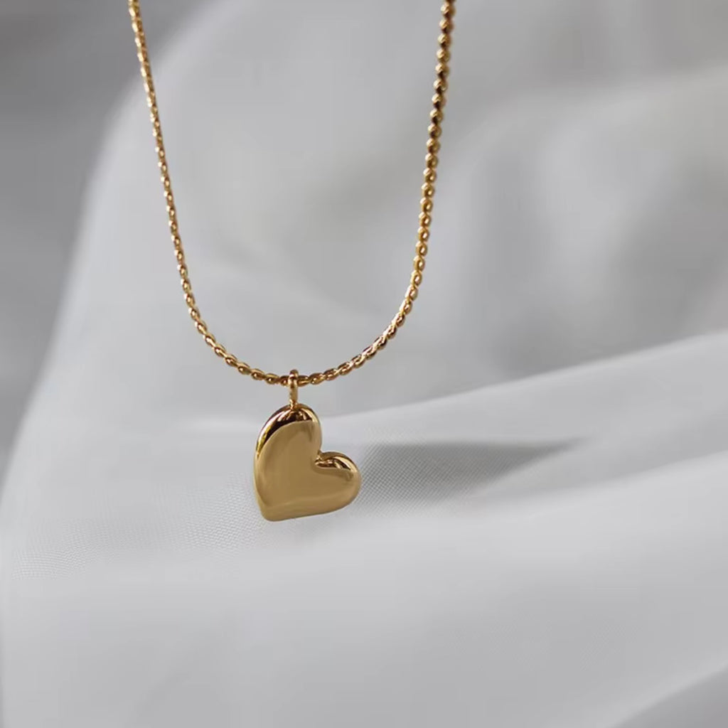 Aria Heart Necklace