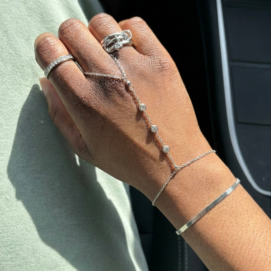 Cassie Hand Chain - Silver
