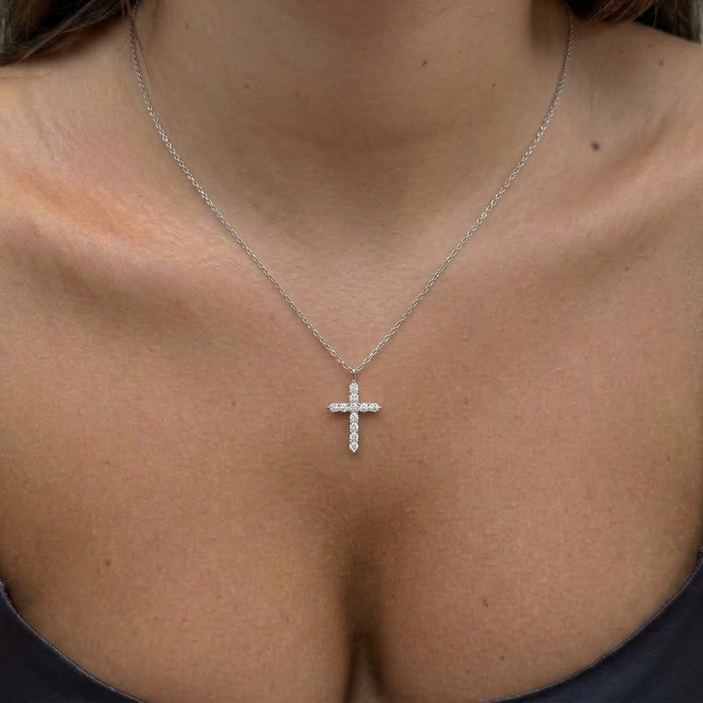 Lilia Cross Necklace - Silver