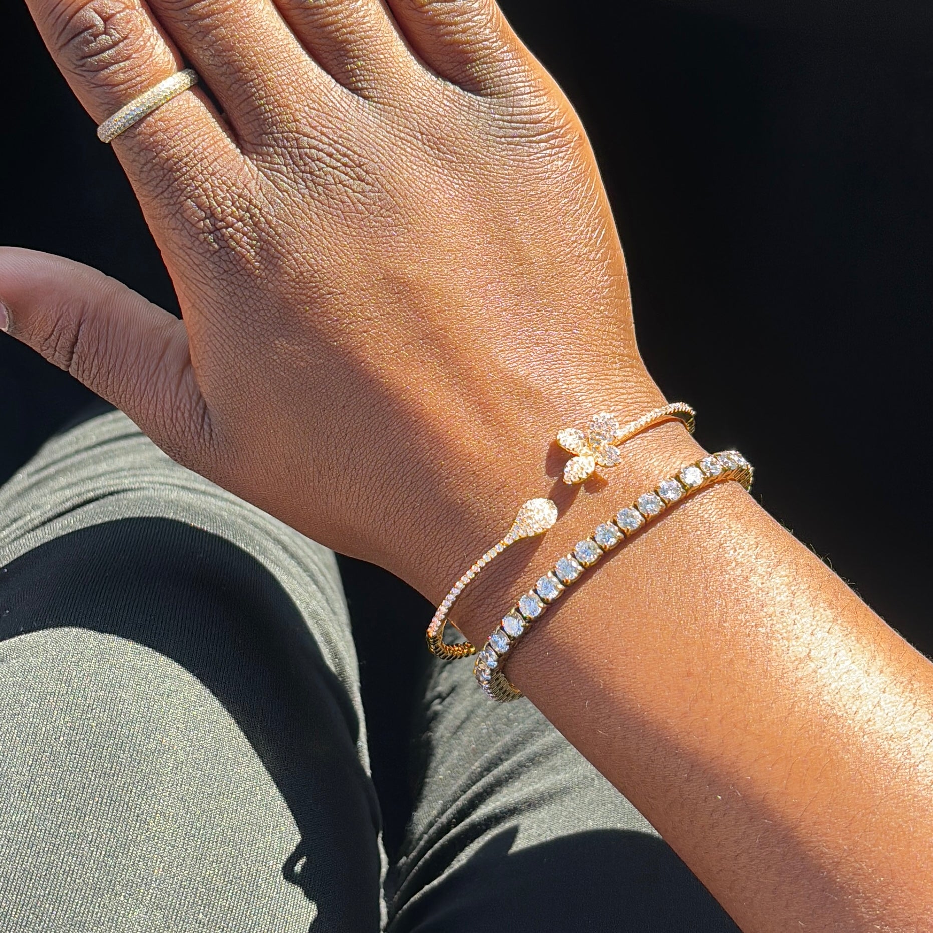 The Essentials Stack - Gold
