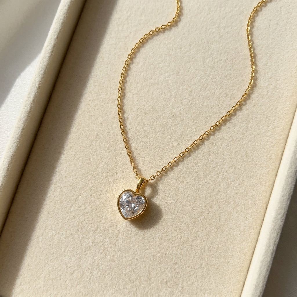 Petit Amor Necklace - Gold